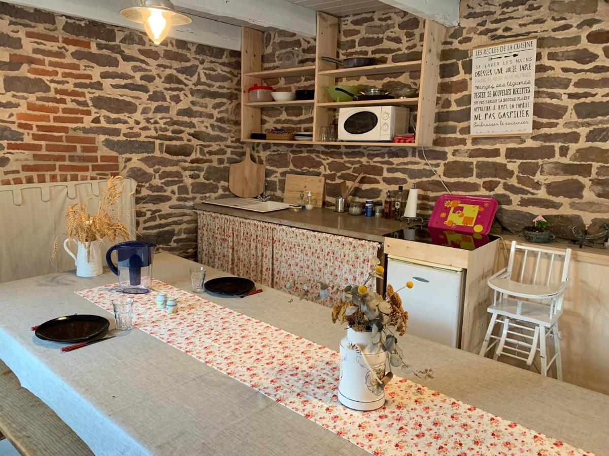 Saint-Malon-sur-Mel Les Bouyeres Bed & Breakfast エクステリア 写真
