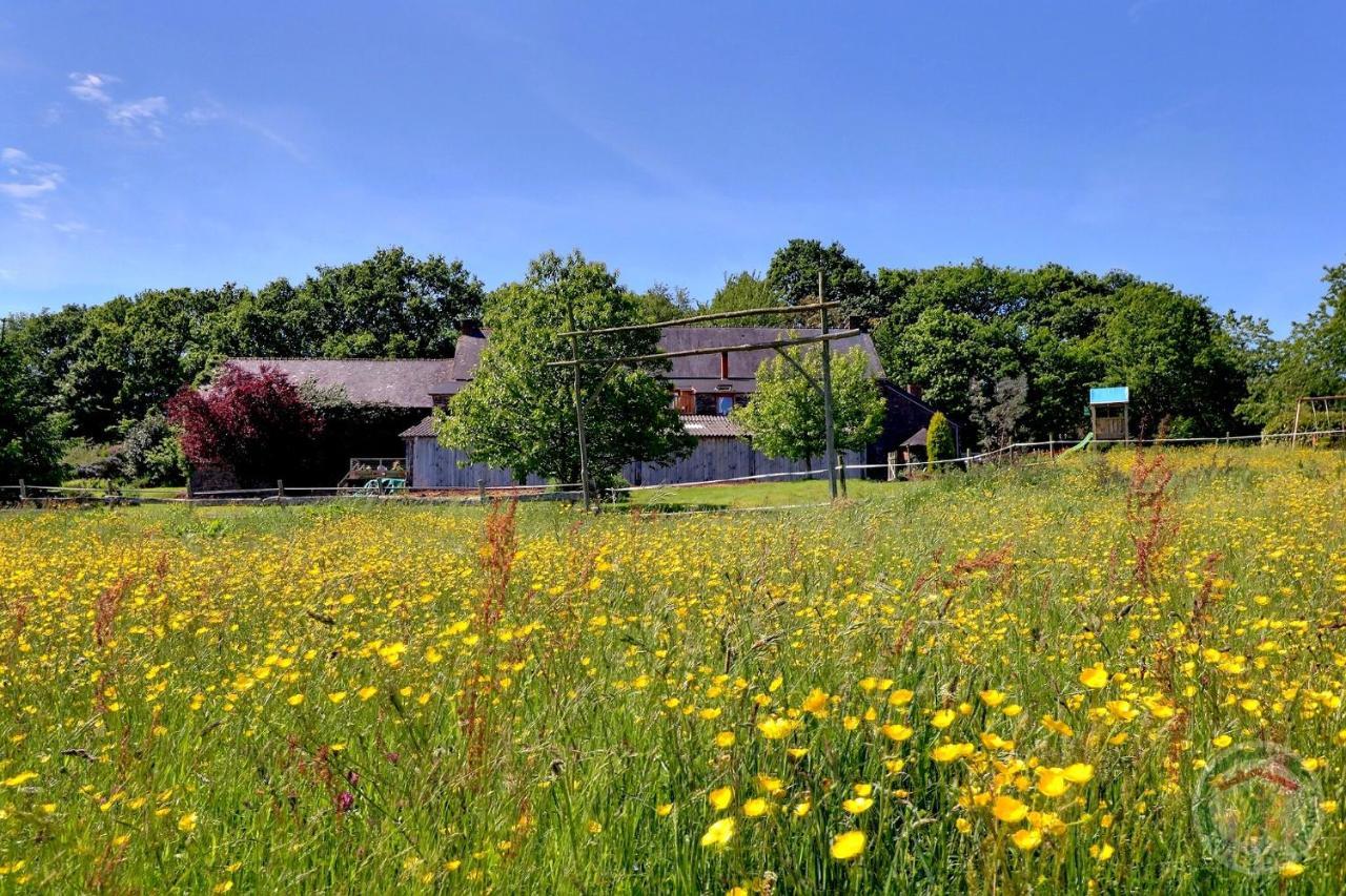 Saint-Malon-sur-Mel Les Bouyeres Bed & Breakfast エクステリア 写真