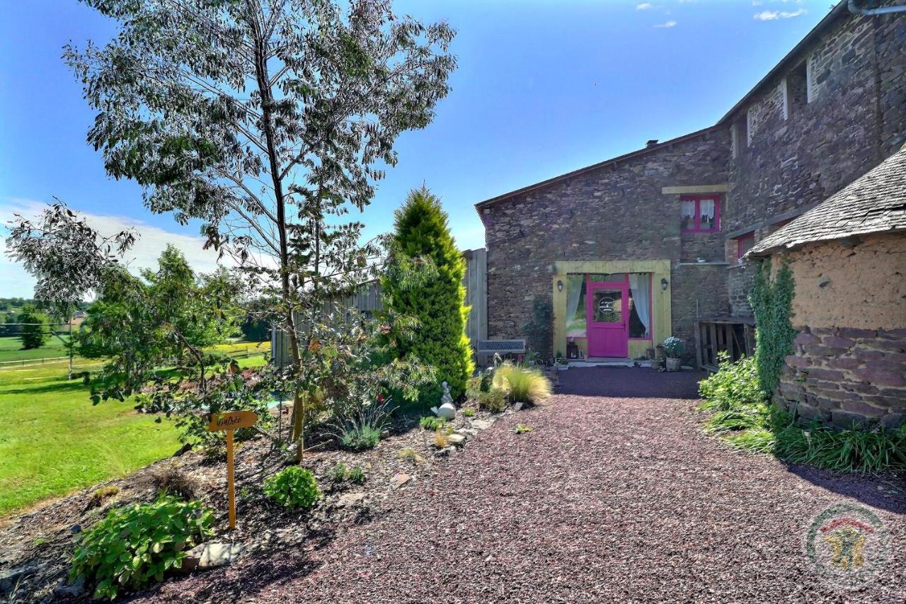 Saint-Malon-sur-Mel Les Bouyeres Bed & Breakfast エクステリア 写真