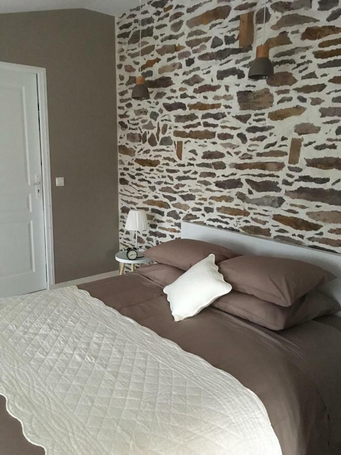Saint-Malon-sur-Mel Les Bouyeres Bed & Breakfast エクステリア 写真