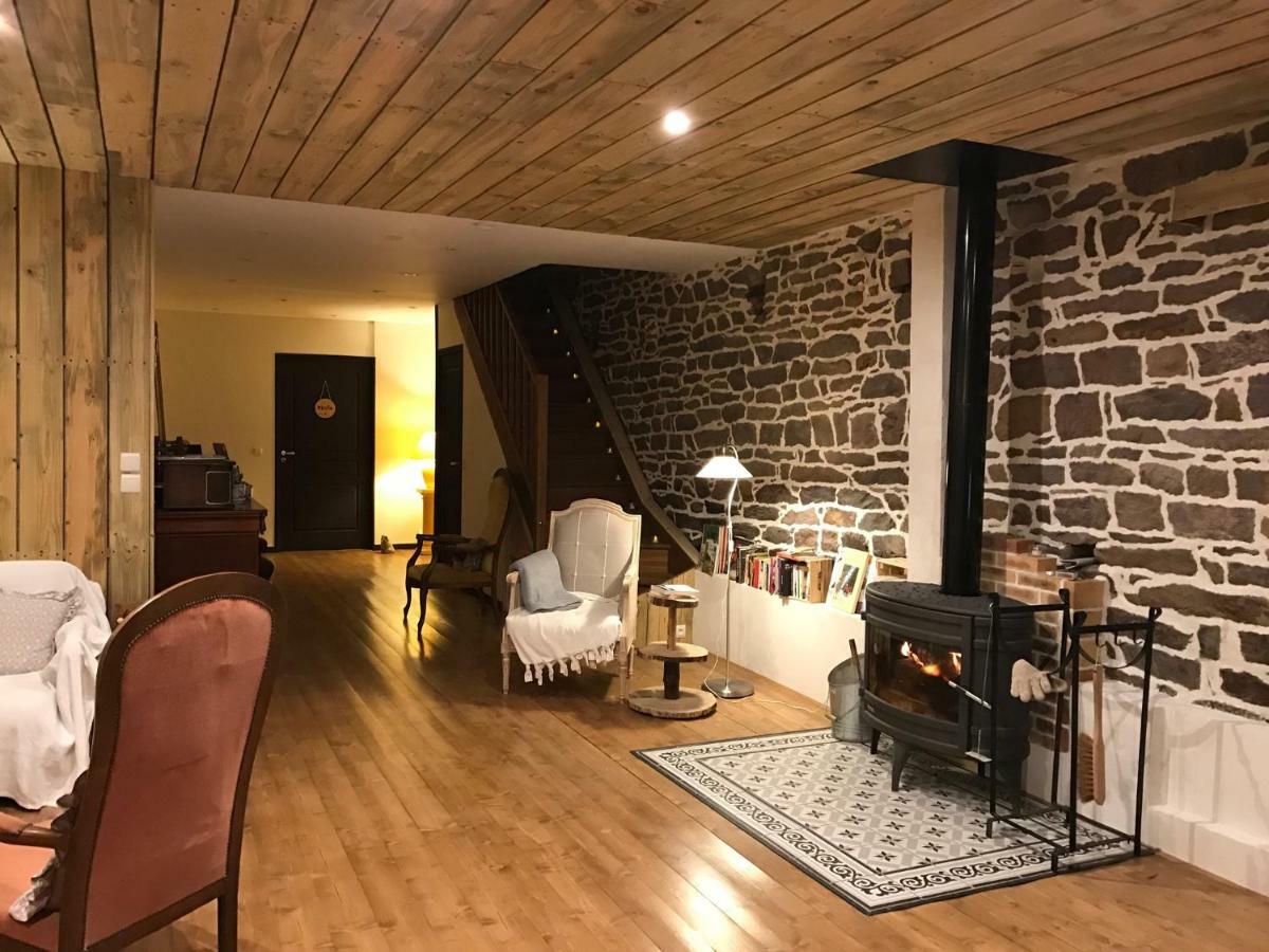 Saint-Malon-sur-Mel Les Bouyeres Bed & Breakfast エクステリア 写真